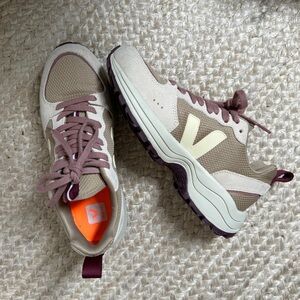 Veja Venturi Alveomesh Sneakers